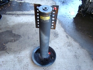 Used Power Gear Leveling Jack p/n 501095 