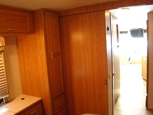 2002 WINNEBAGO ADVENTURE 35U CLASS A MOTORHOME FOR SALE