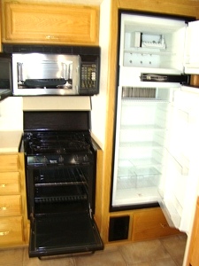 2002 WINNEBAGO ADVENTURE 35U CLASS A MOTORHOME FOR SALE