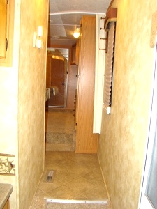 2009 SUNDANCE FIFTHWHEEL MODEL 3300SK BY HEARTLAND FOR SALE