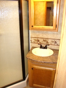 2009 SUNDANCE FIFTHWHEEL MODEL 3300SK BY HEARTLAND FOR SALE