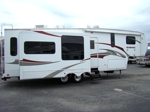 2009 SUNDANCE FIFTHWHEEL MODEL 3300SK BY HEARTLAND FOR SALE